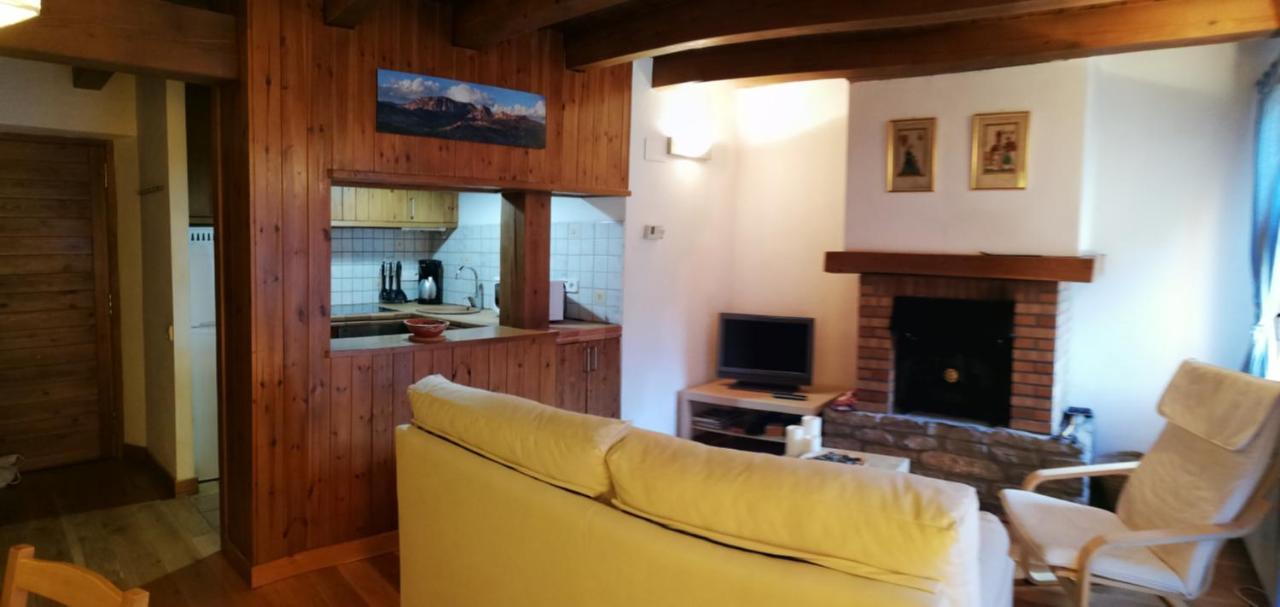 Coqueto Apartamento Duplex En Рода-де-Исабена Экстерьер фото